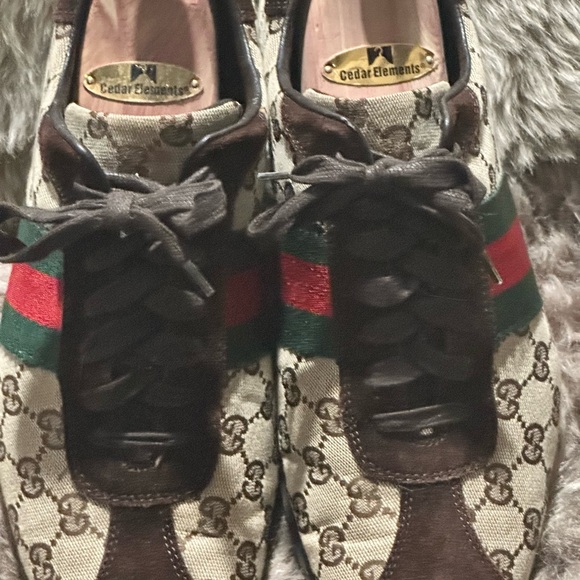 Authentic Men’s GUCCI SUPREME US Size 10 D ( no box shoe trees not included). - Picture 2 of 7